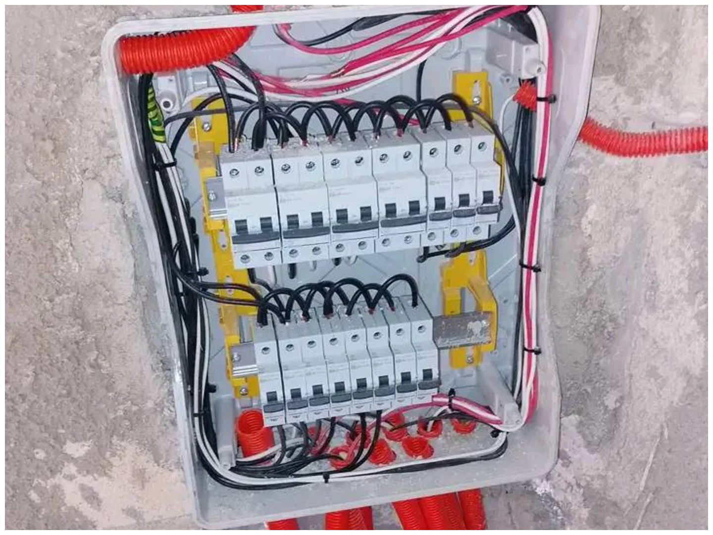 Tecnico Electricista en Ensenada